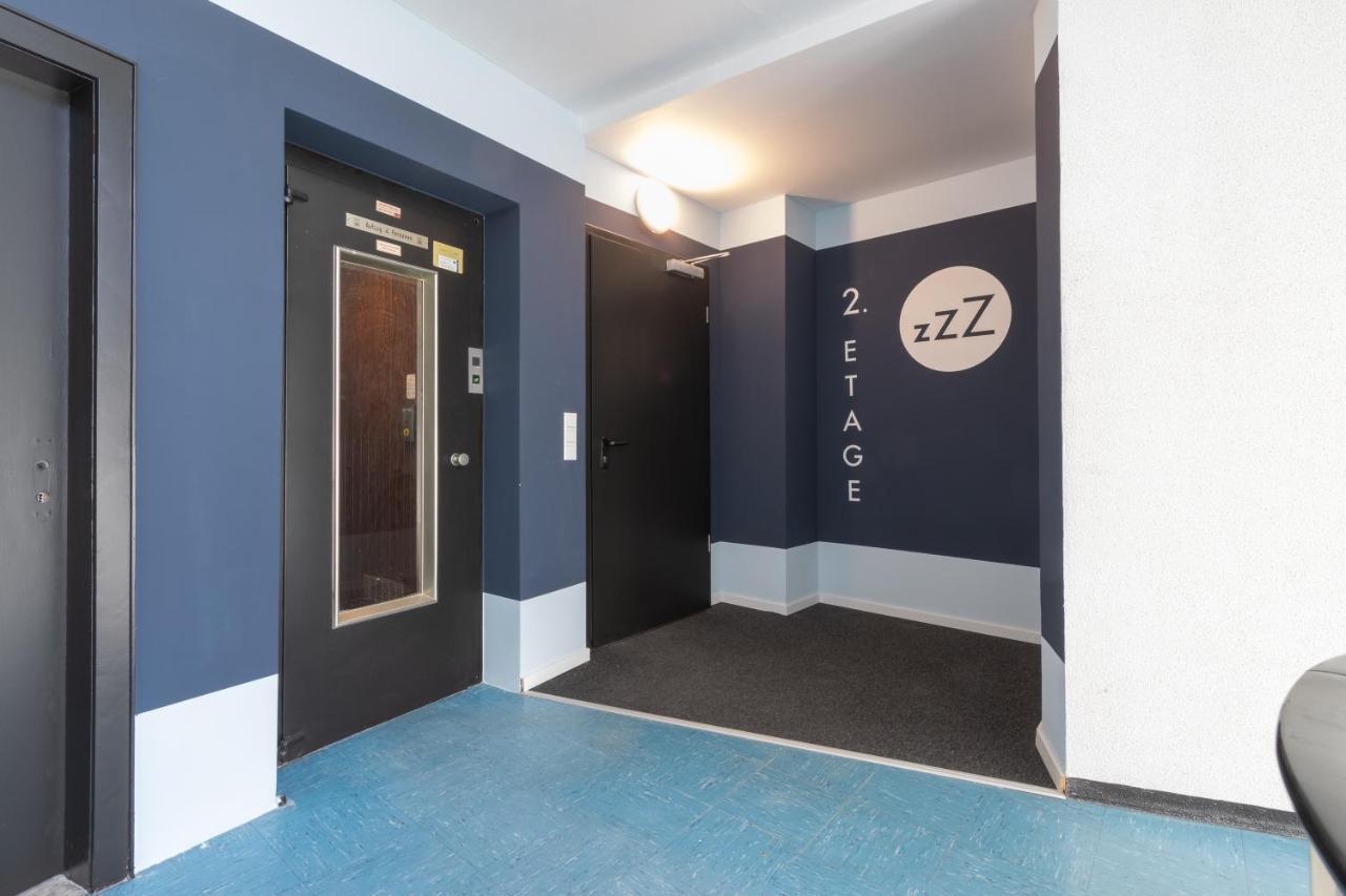 Zzzpace Smart-Hotel Bielefeld Zentrum Luaran gambar