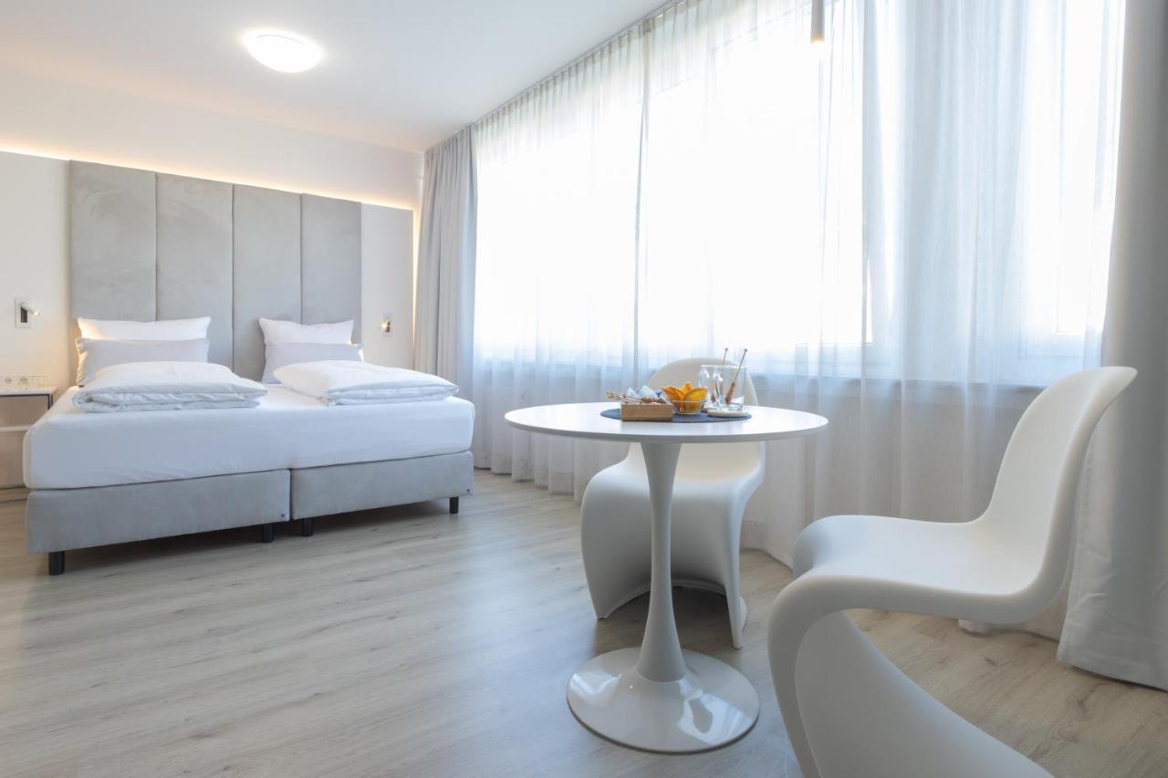 Zzzpace Smart-Hotel Bielefeld Zentrum Luaran gambar