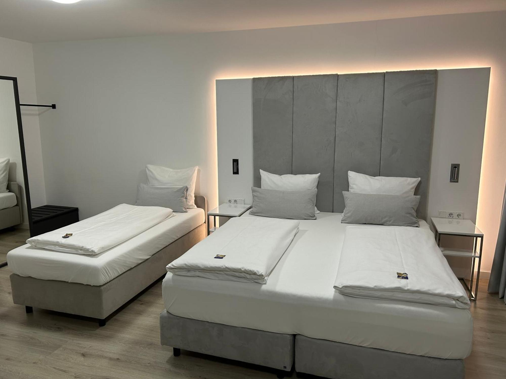 Zzzpace Smart-Hotel Bielefeld Zentrum Bilik gambar